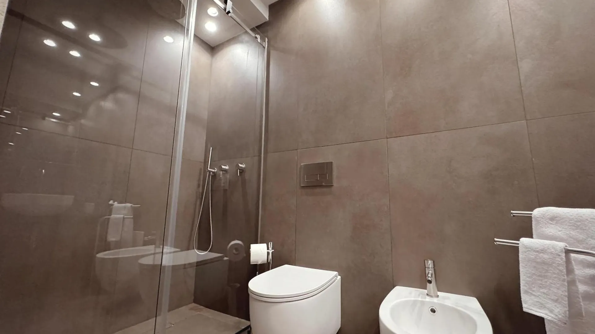 Corona Suite & Rooms Palermo 0*,