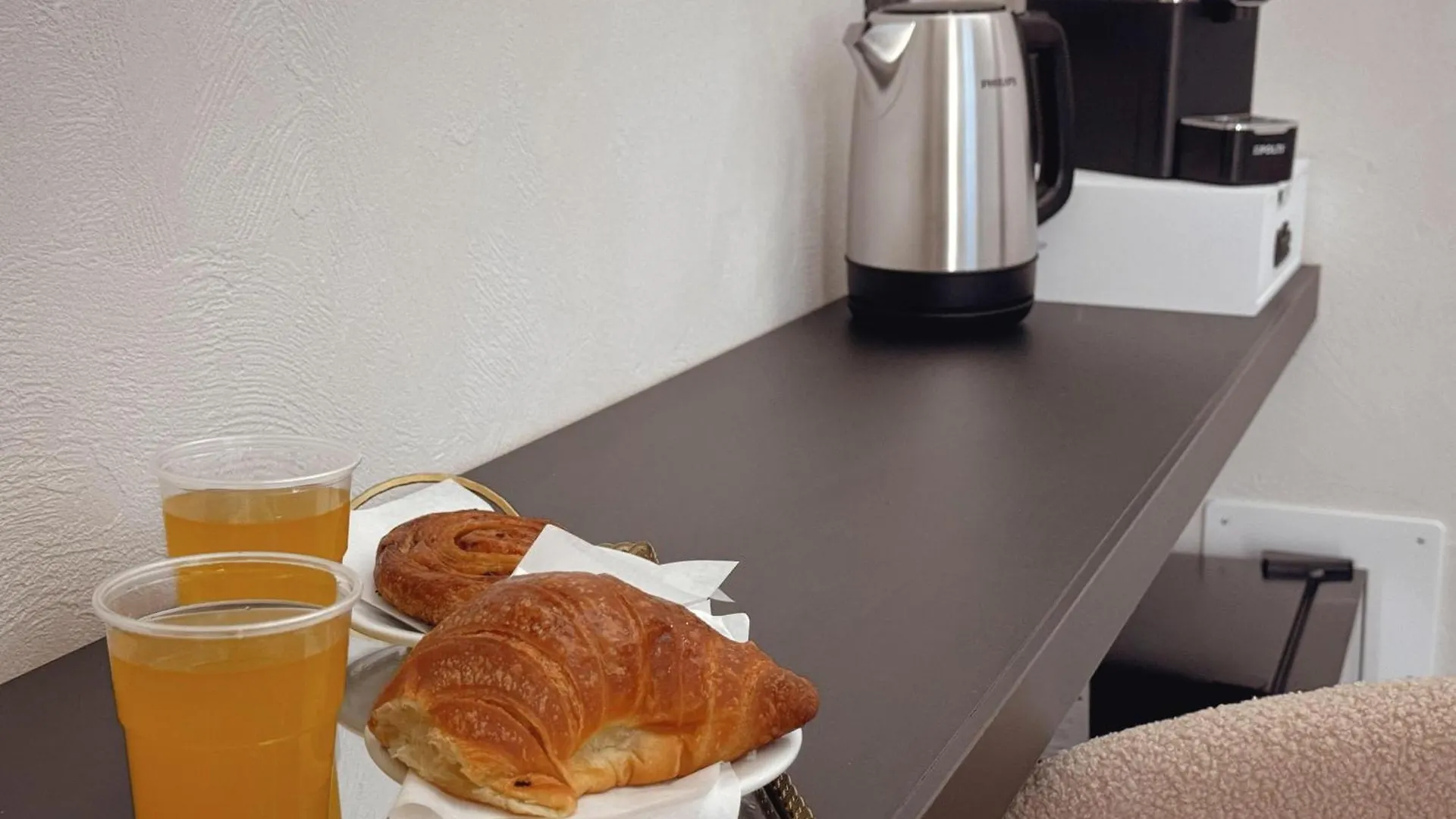 Corona Suite & Rooms Palermo Bed & Breakfast