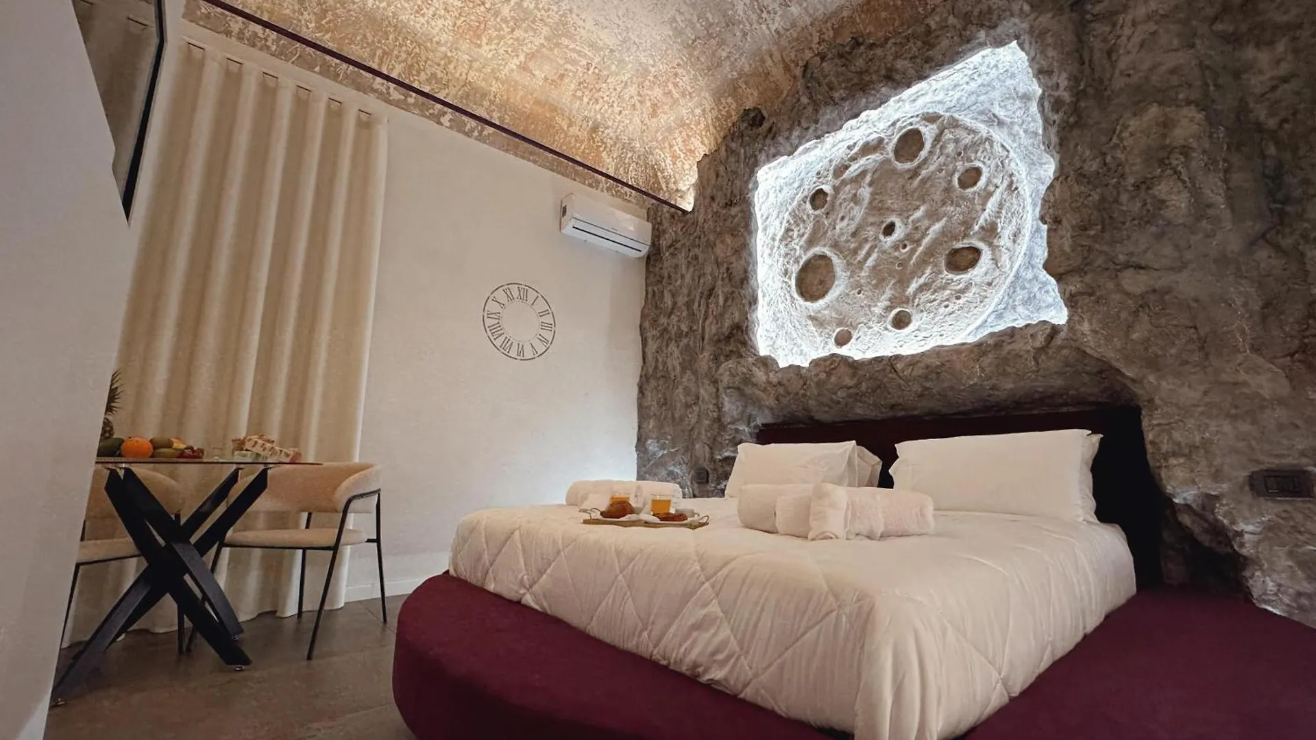 Corona Suite & Rooms Palermo 0*,  Italien