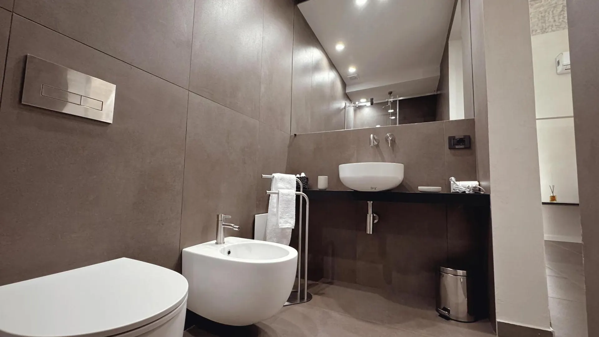 Corona Suite & Rooms Palermo Bed & Breakfast