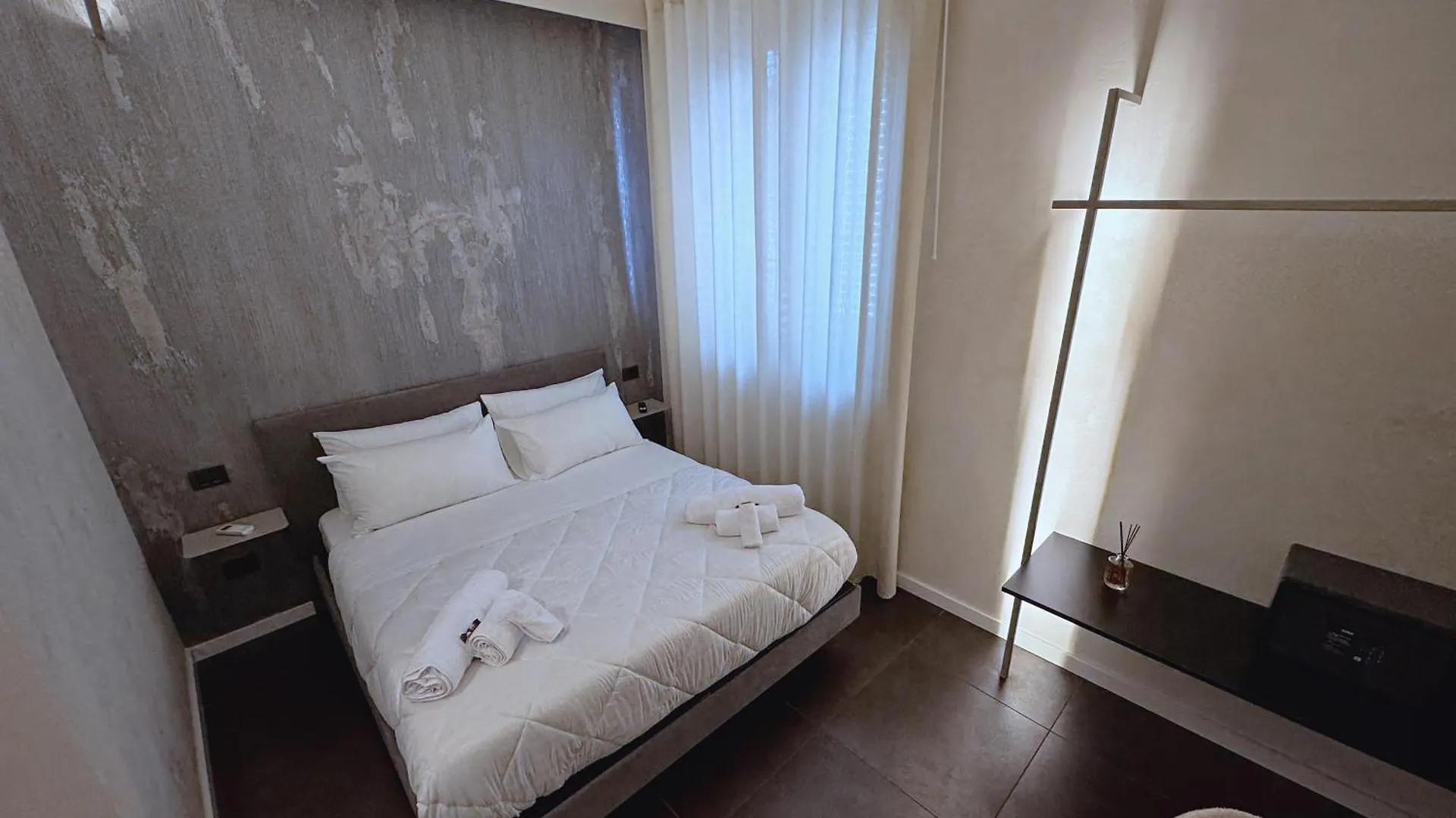 Corona Suite & Rooms Palermo 0*,  Itálie